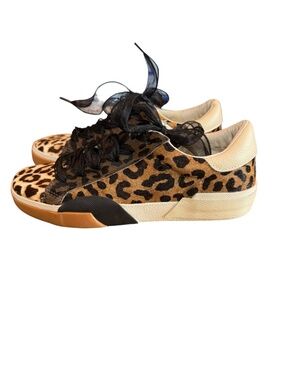 Dolce Vita Zina Leopard Calf Hair Sneakers Ribbon Lace Animal Print Size 8